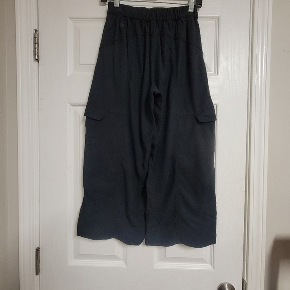 Lululemon Metropolis Maven Cropped Wide Leg Pants. - Picture 6 of 16